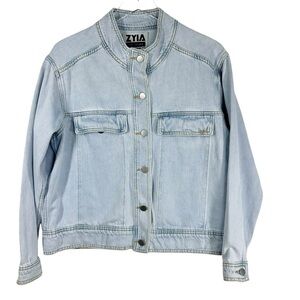 ZYIA Light-wash Denim Boxy Snap Down Jacket Medium